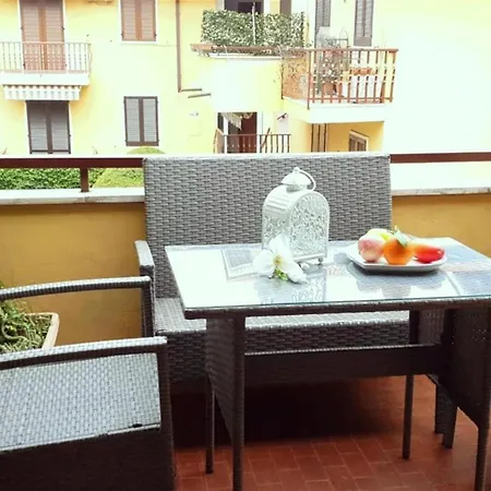 Elena - Of - Apartamento Peschiera del Garda
